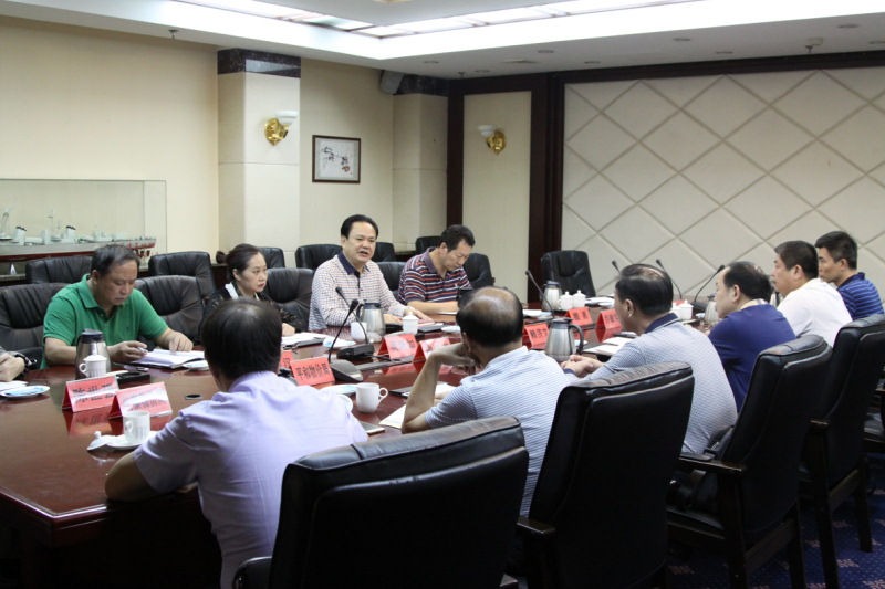 省物价局赖文达副局长带队到漳州等地展开年度价格工作调研